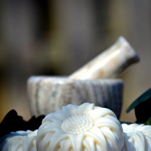 Natural Rise Soap - Picture 2 of 3